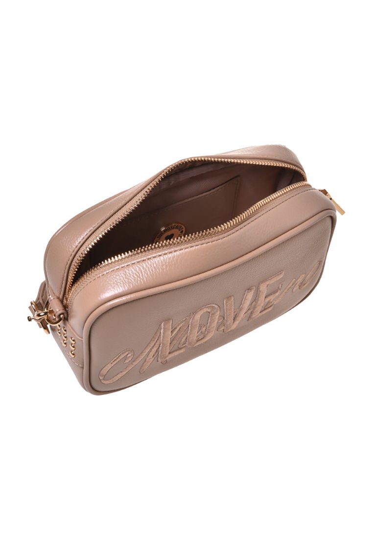 Love Moschino