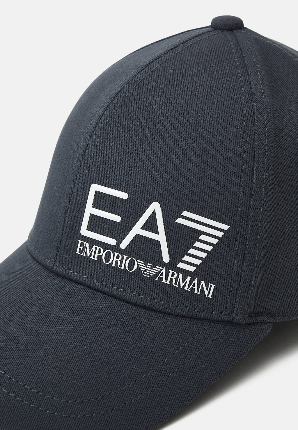 TRAIN CORE LOGO UNISEX Media 4
