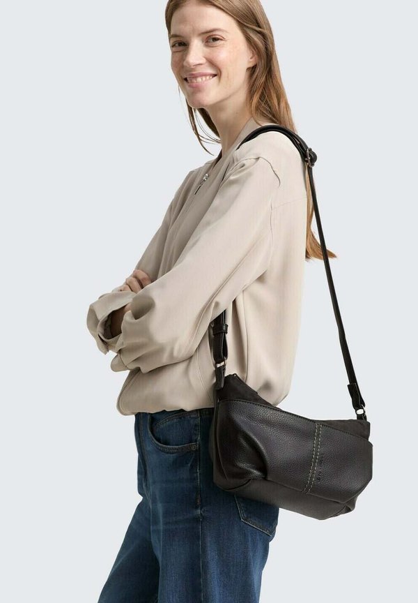TOM TAILOR MIHA BANANA BAG - Cross body bag - schwarz black