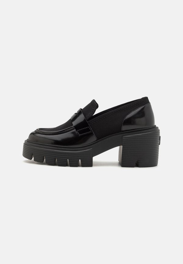 Stuart Weitzman 5050 SOHO LOAFER
