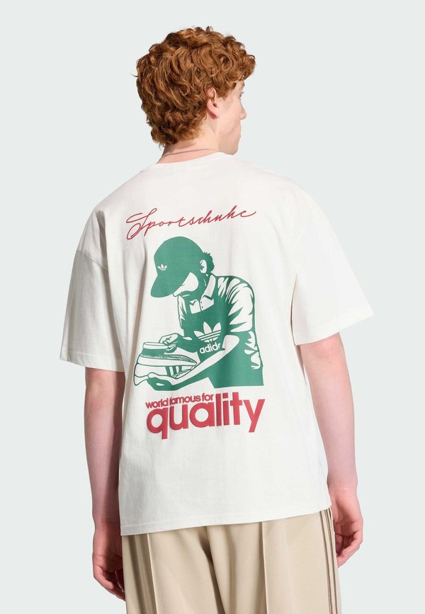 adidas Originals ADIDAS ORIGINALS QUALITY TEE - Print T-shirt - cloud white