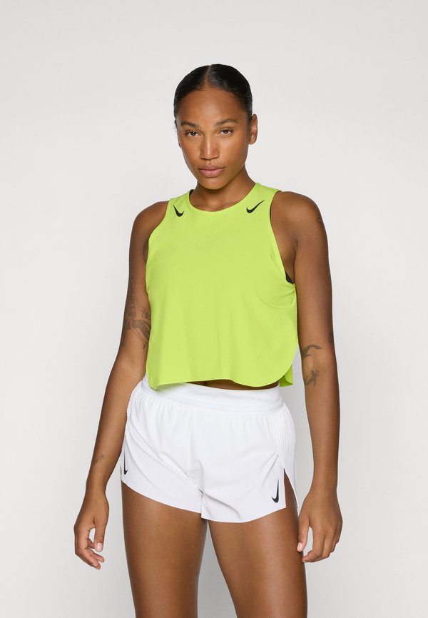 Nike Performance AEROSWIFT