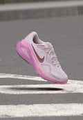 Nike Performance STRUCTURE 26 - Road running shoes - bleached lilac/pink smoke/pink rise/light magenta/white