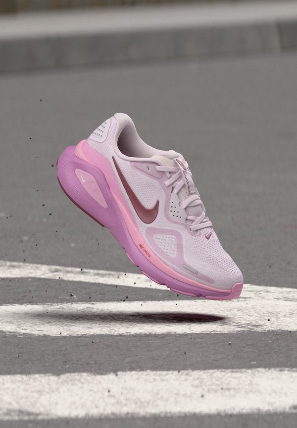 Nike Performance STRUCTURE 26 - Road running shoes - bleached lilac/pink smoke/pink rise/light magenta/white