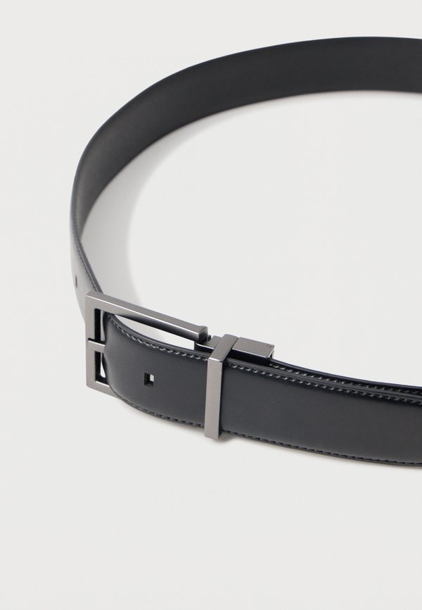 Calvin Klein SQUARE BUCKLE SMOOTH