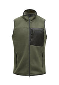 Olivgrüne Fleece-Weste mit hohem Kragen, Reißverschlusstaschen auf der Brust und seitlichen Taschen. Hat eine strukturierten Oberfläche und schwarze Akzente.