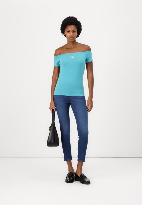 Calvin Klein Jeans