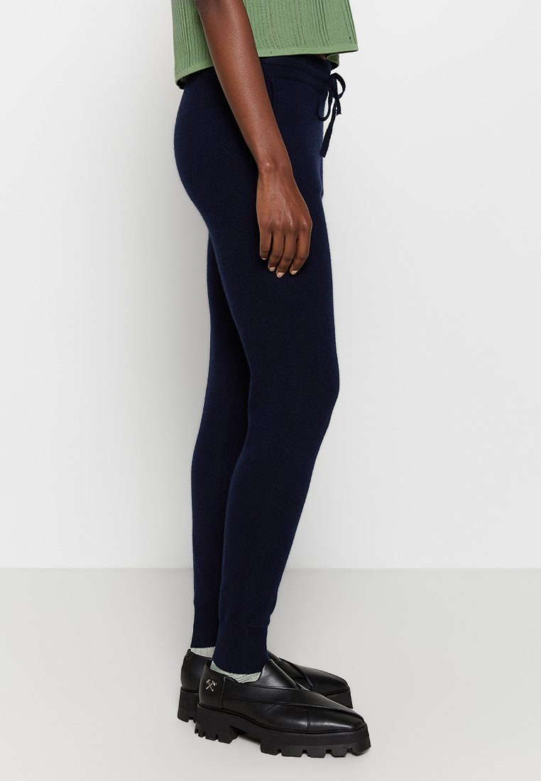 Authentic Cashmere FERRAND