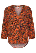 Orange Langarmbluse mit schwarz-weißer Leopardenmuster, V-Ausschnitt und leicht abgerundetem Saum.