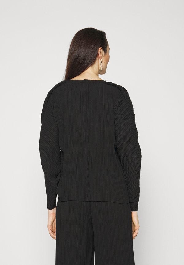 By Malene Birger DEVONE