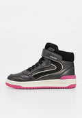 Schwarzer und pinker High-Top-Sneaker mit Klettverschluss, schwarzen Schnürsenkeln, weißer Sohle und strukturierter pinker Außensohle, mit Geox-Branding auf dem Riemen und der Sohle.