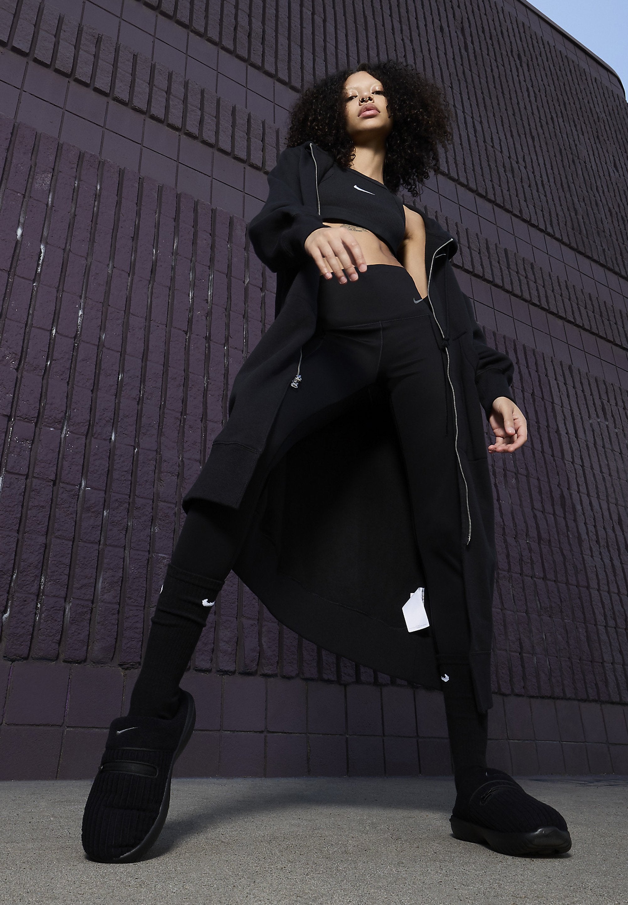 Nike Sportswear  BURROW
