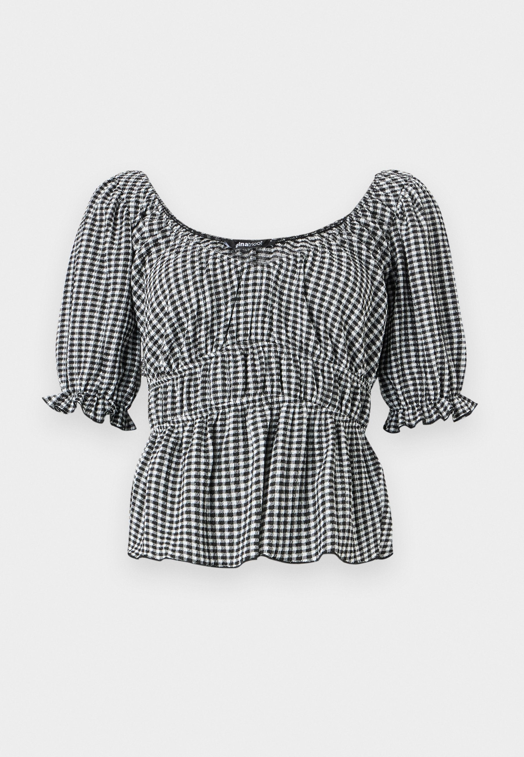 Schwarz-weiße karierte Bluse mit kurzen Puffärmeln, einem quadratischen Ausschnitt und geraffter Taille, mit einem Peplum-Design und Rüschendetails.