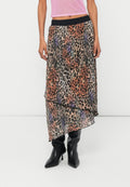Leoprintrock aus transparentem Stoff mit Lagen-Design in Braun-, Orange- und Violetttönen. Schwarzer elastischer Taillenbund als Detail.