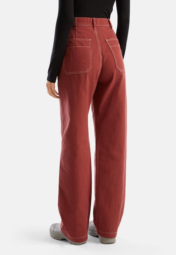 United Colors of Benetton  STRAIGHT-LEG