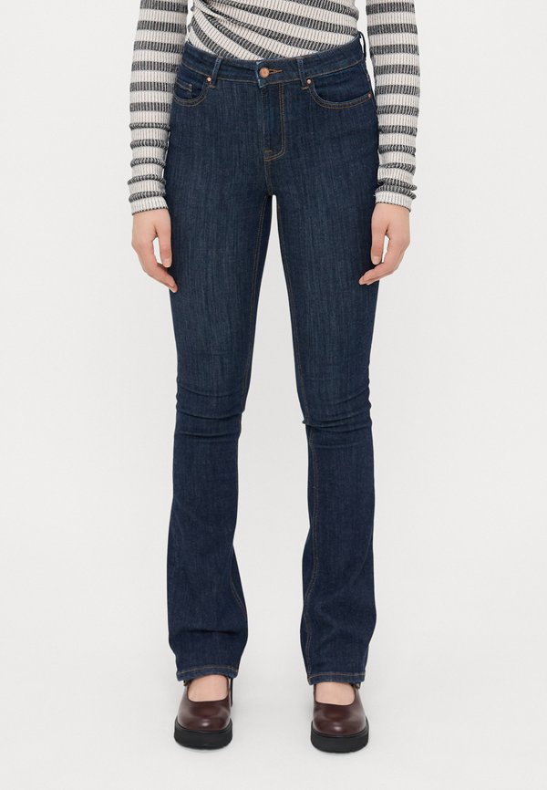 Vero Moda Tall VMFLASH  - Flared Jeans - dark blue denim