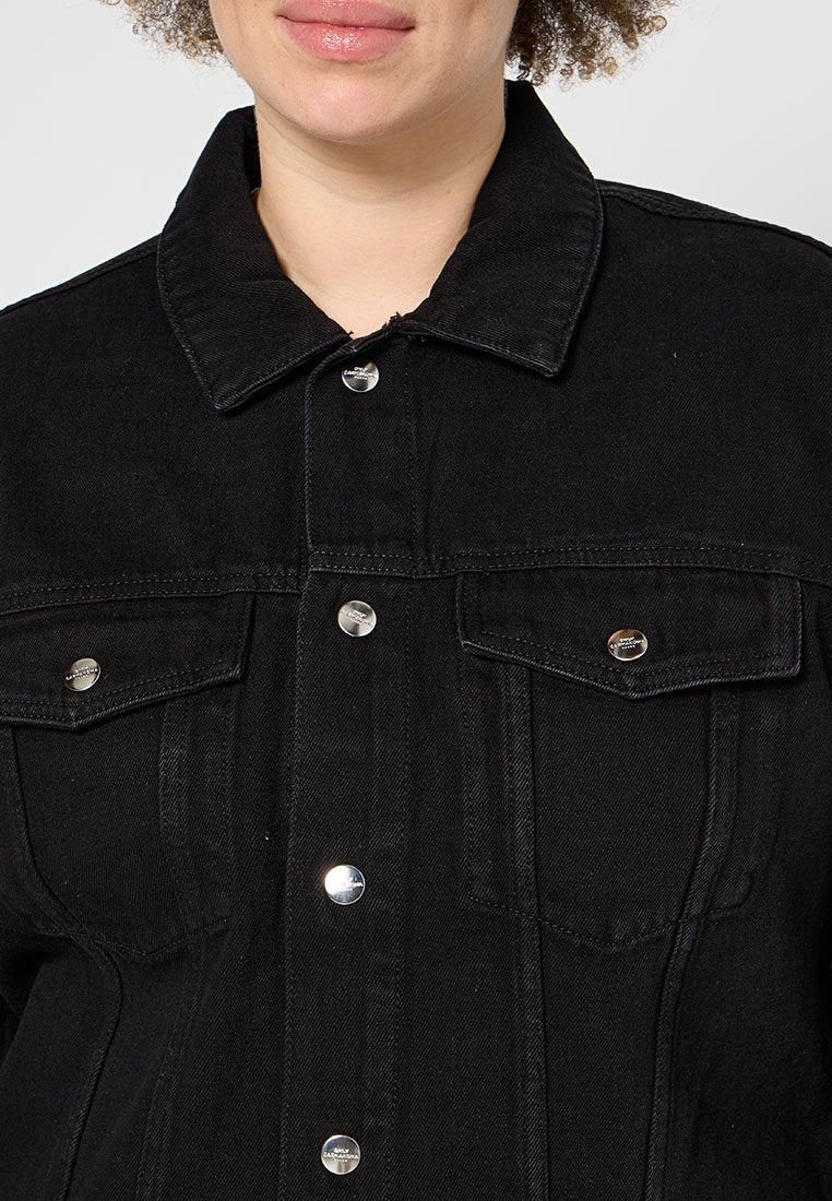 CARMYRNA OVERSIZED Media 3