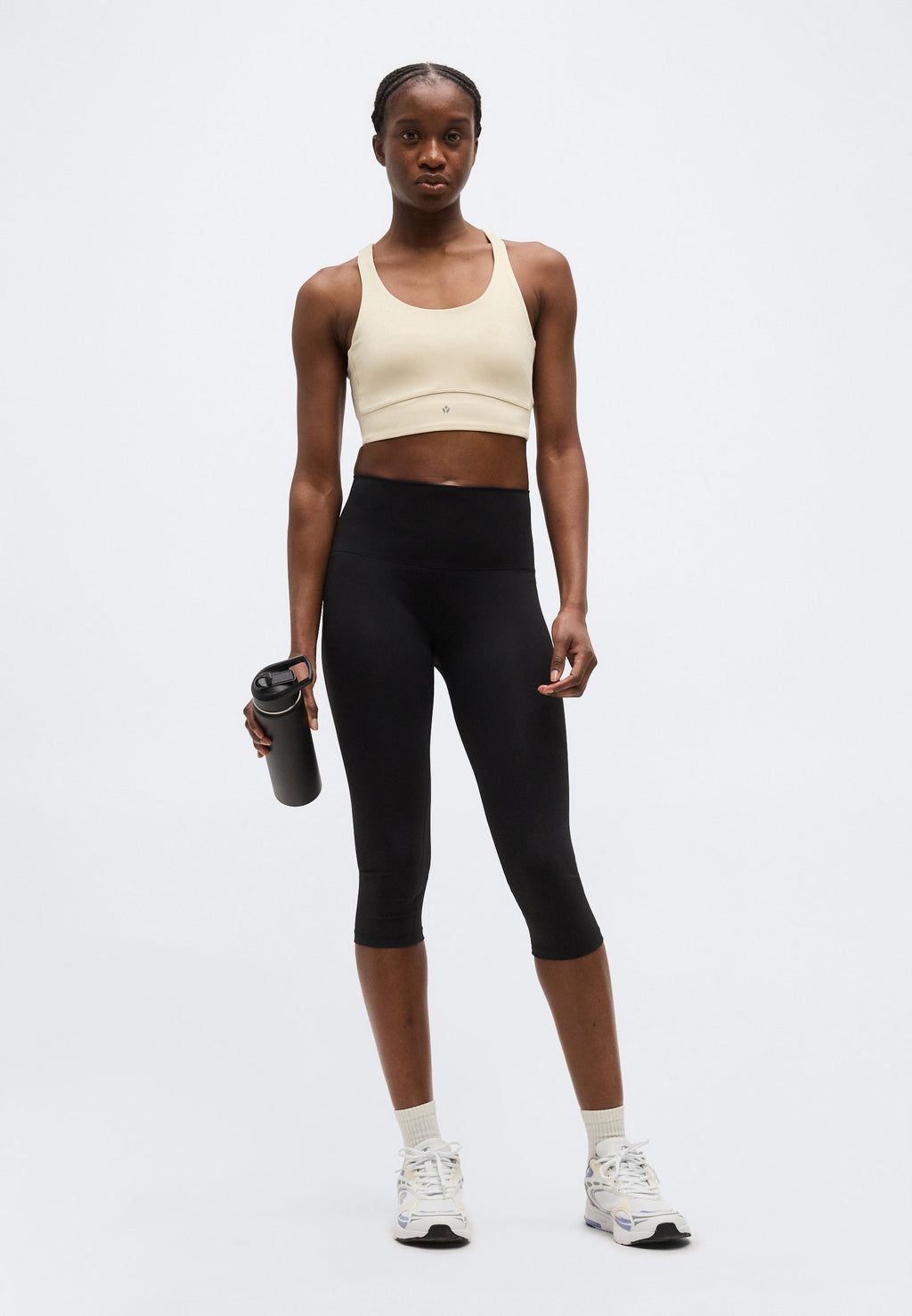 Even&Odd active MEDIUM SUPPORT SPORTS BRA WITH CUT OUT RACERBACK