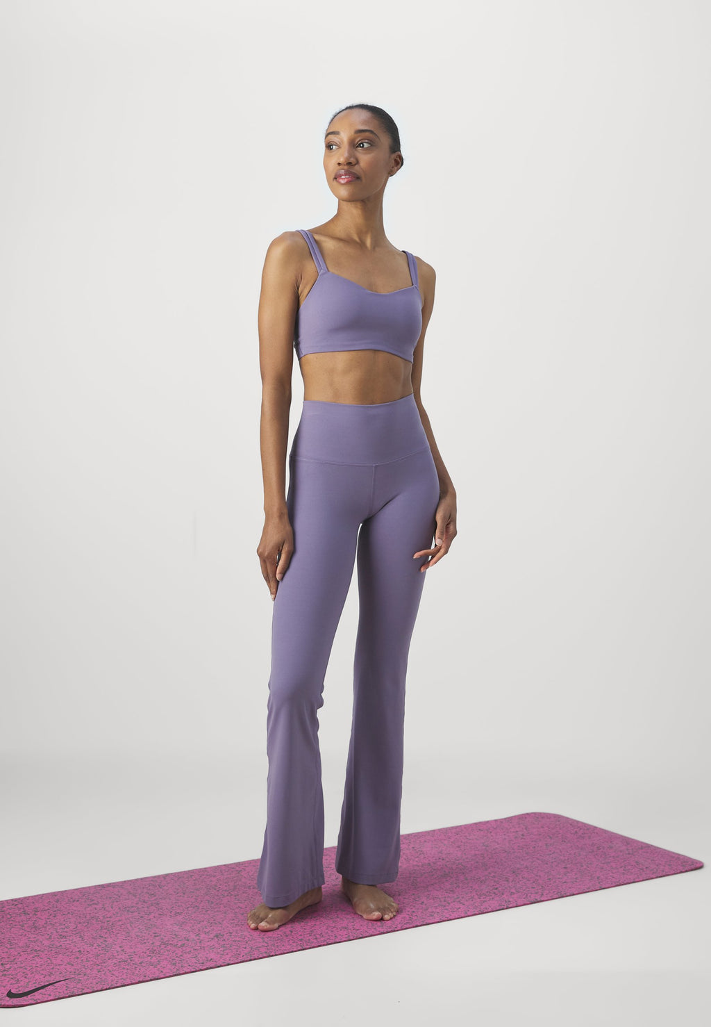 Nike Performance ZENVY FLARE