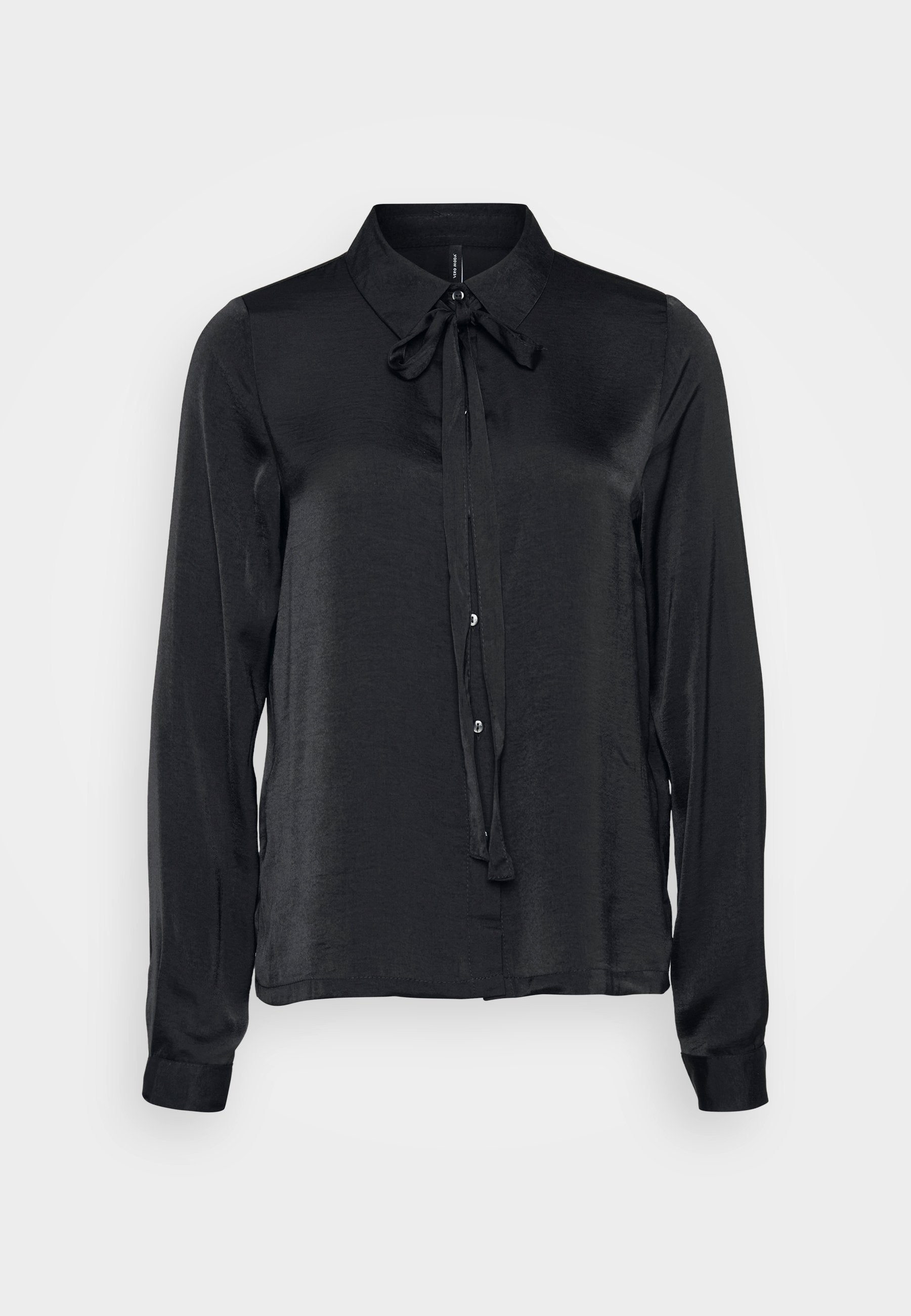 Schwarze langärmlige Bluse aus glattem Stoff, mit Kragen, Knopfverschluss und einer gebundenen Schleife am Ausschnitt. Schlichtes Design.