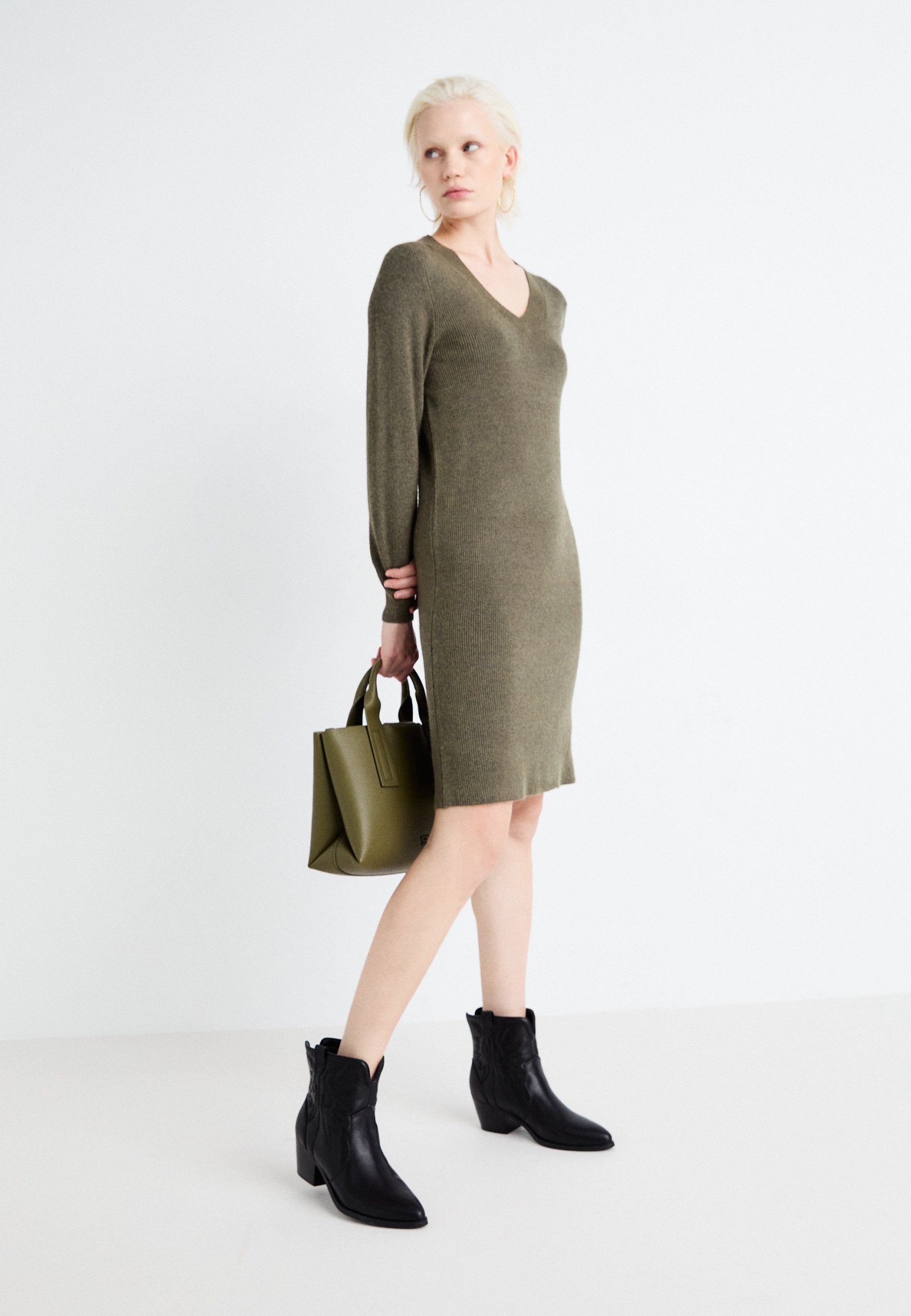 ONLY ONLKATIA VNECK DRESS