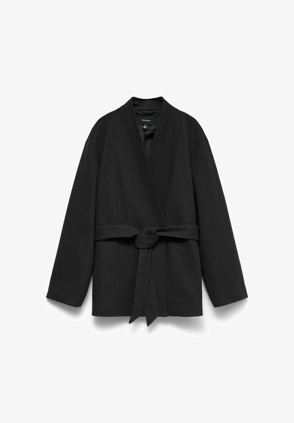 Vero Moda Curve JACKET VMCBABETTENORA JACKET - Summer jacket - black