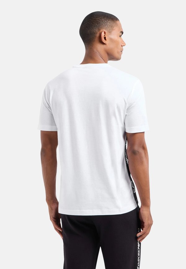 EA7 Emporio Armani T-SHIRT