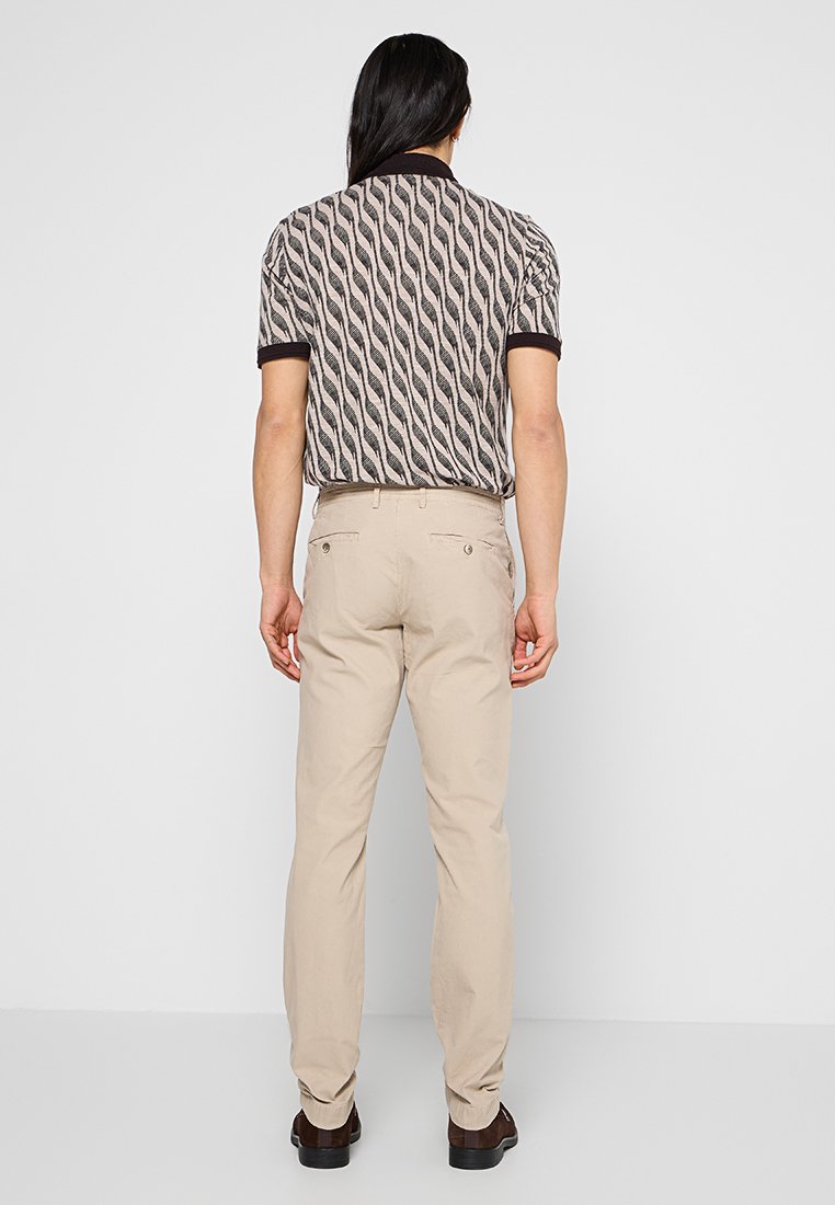 Hackett London