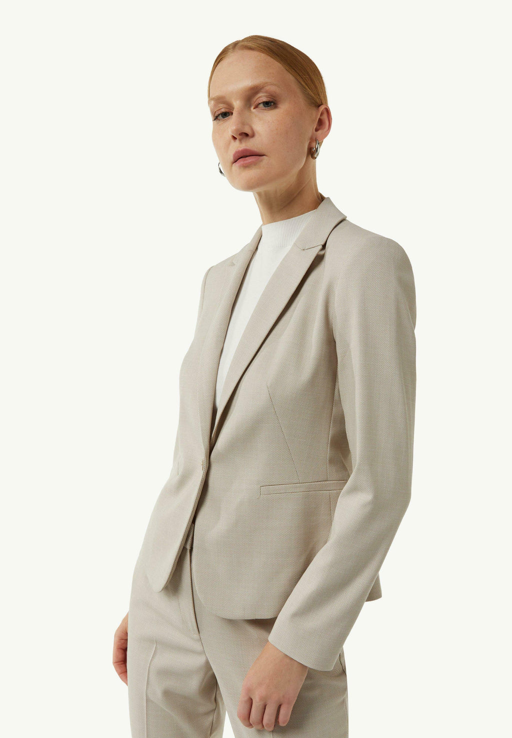 comma Blazer Media 4