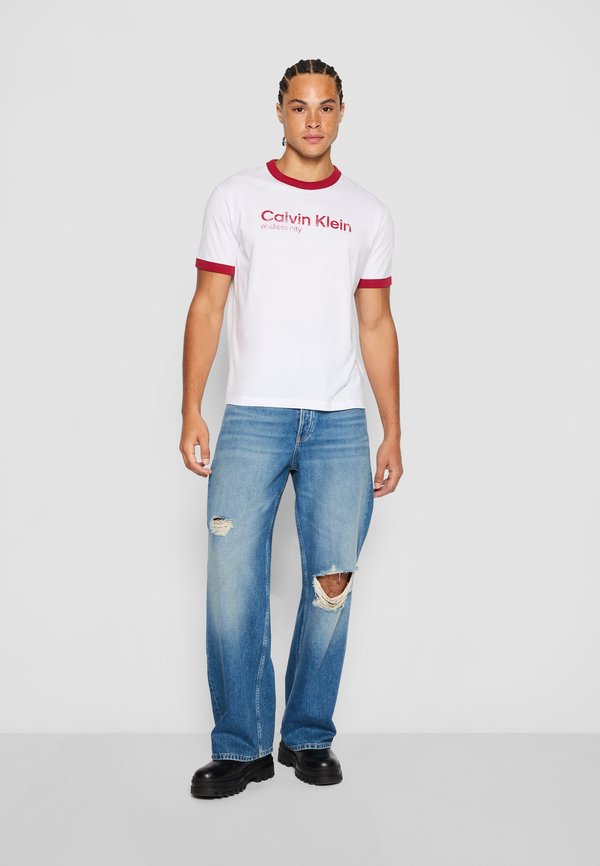 Calvin Klein Jeans EXCLUSIVE 90S LOOSE