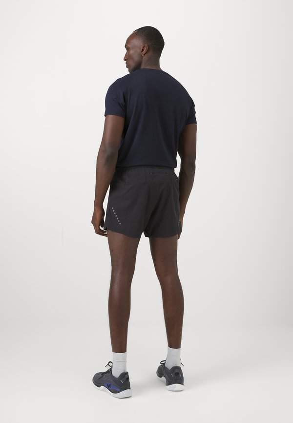 EA7 Emporio Armani VENTUS7 SHORTS