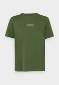 Tommy Hilfiger BRAND LOVE SMALL CENTER TEE - Basic T-shirt - mountain pine