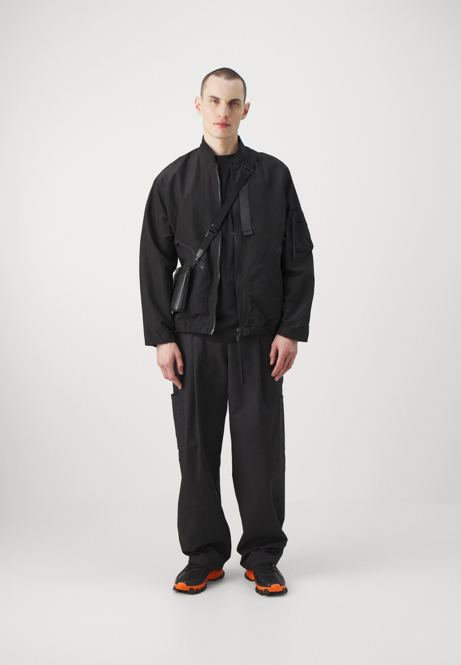 BLOUSON Media 2