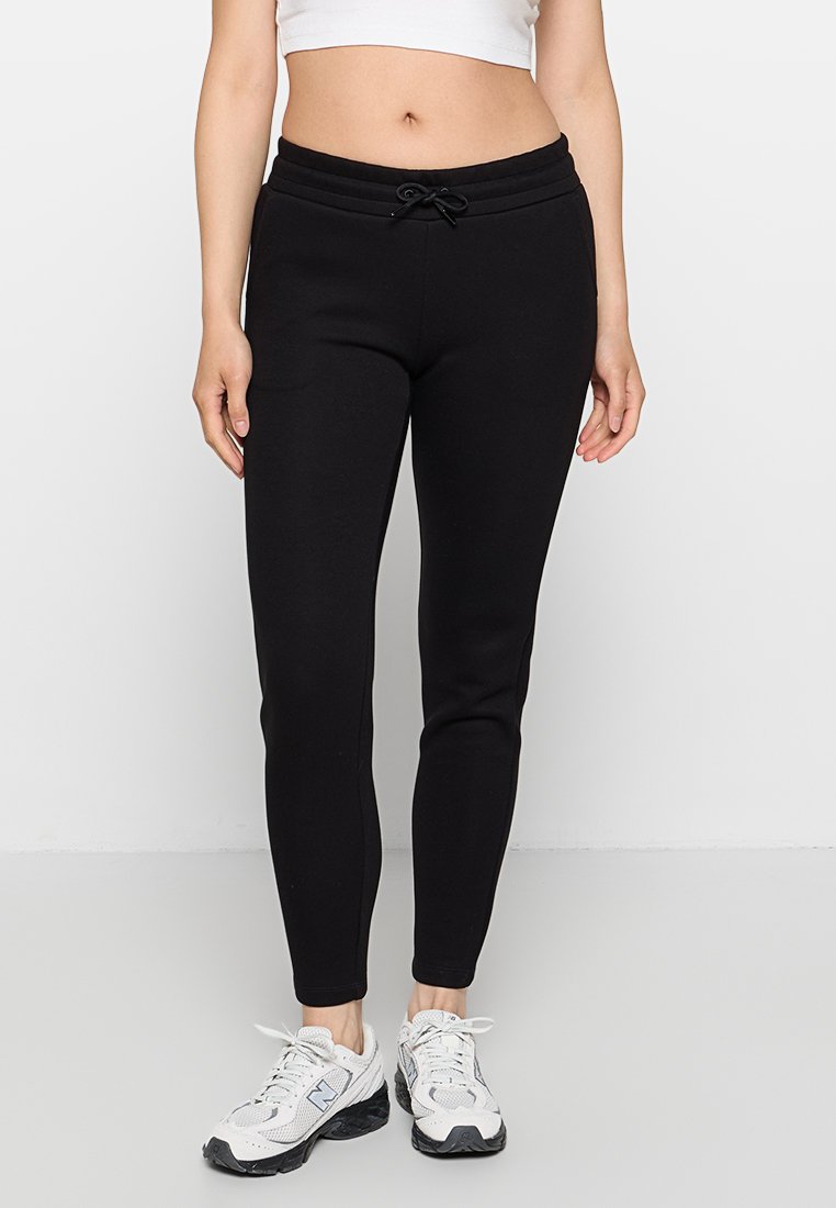 EA7 Emporio Armani Trainingsanzug Media 1