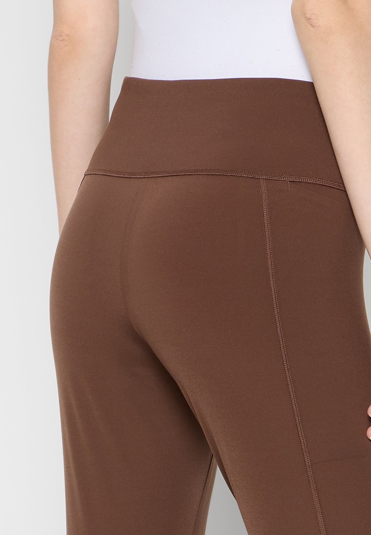 Puma SHAPELUXE
