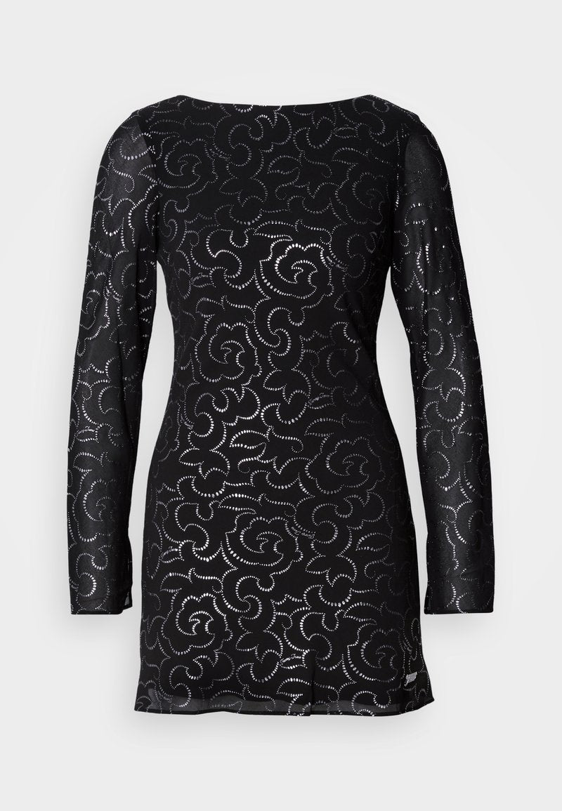 Schwarzes Langarmkleid mit strukturiertem silbernen Wirbelmuster, Rundhalsausschnitt und taillierter Silhouette, mit einem Schlitz am Saum.