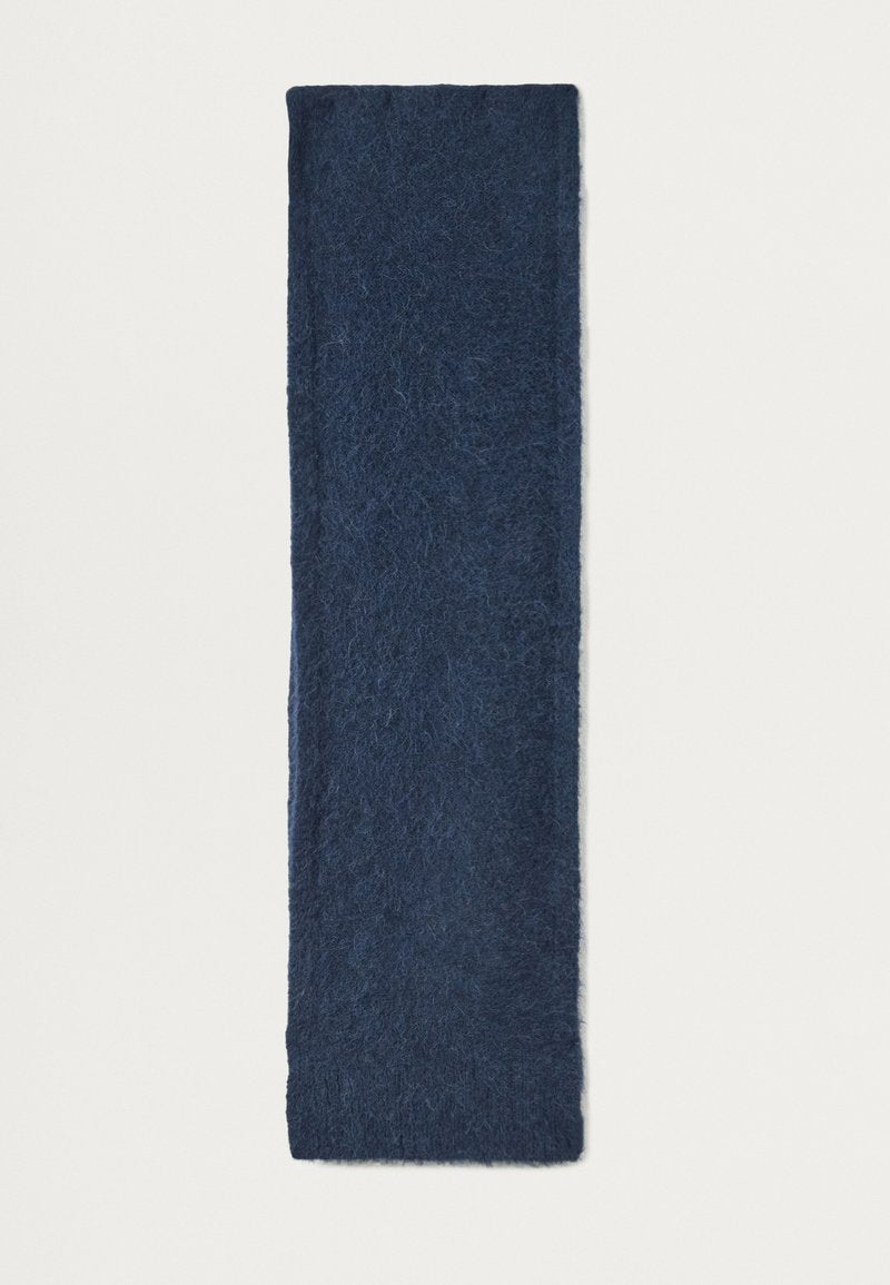 SAJEANNE SCARF Media 1