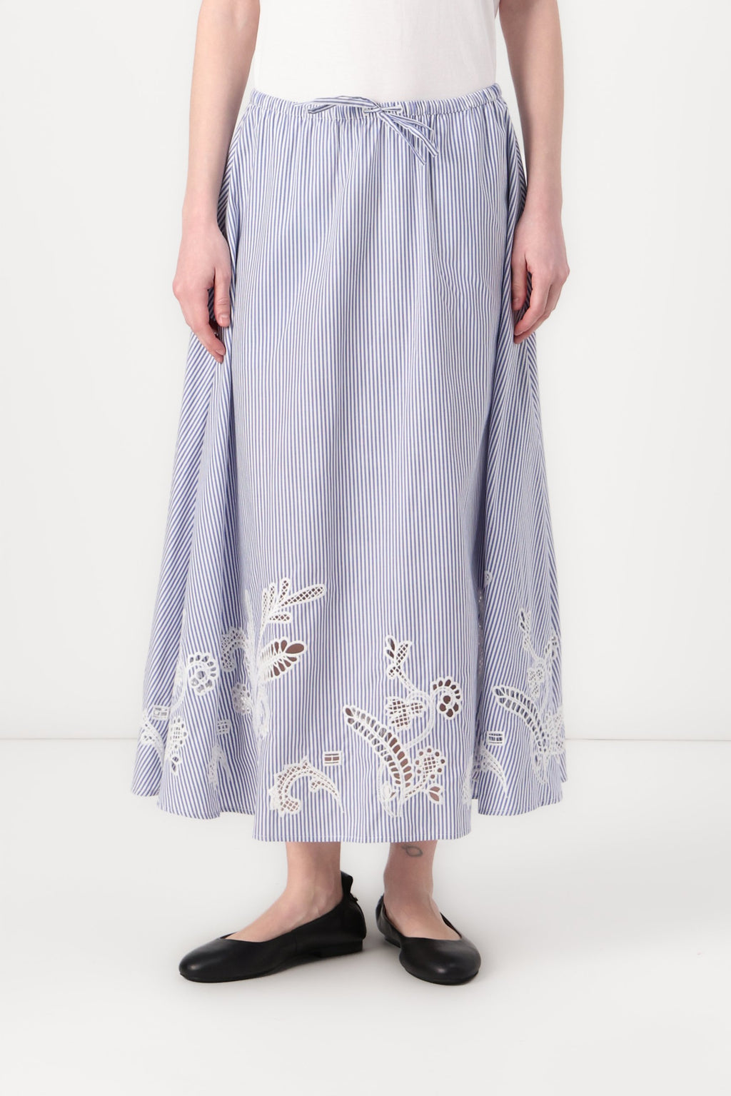 BRODERIE ANGLAISE LONG SKIRT Media 3
