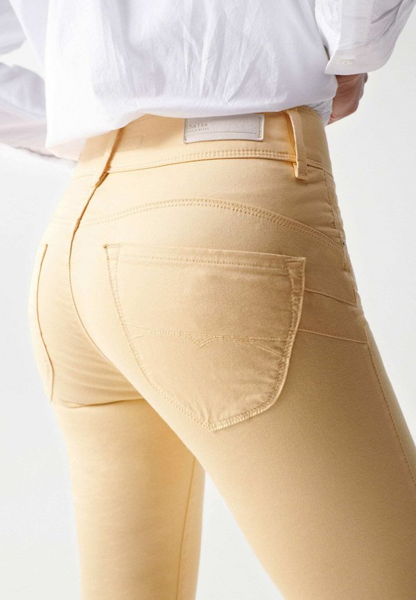 Salsa Jeans SECRET PUSH IN