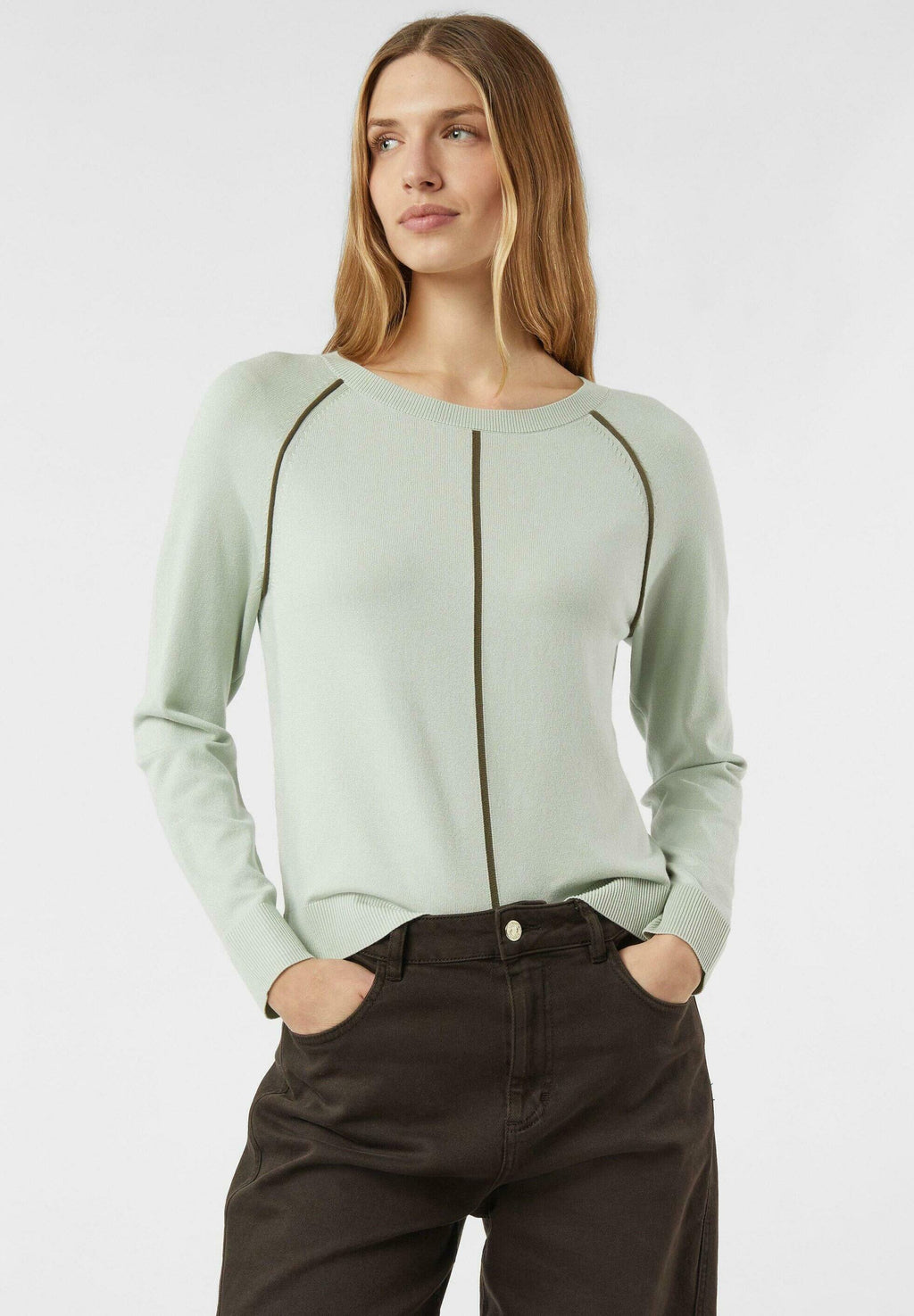 PULLOVER Media 3