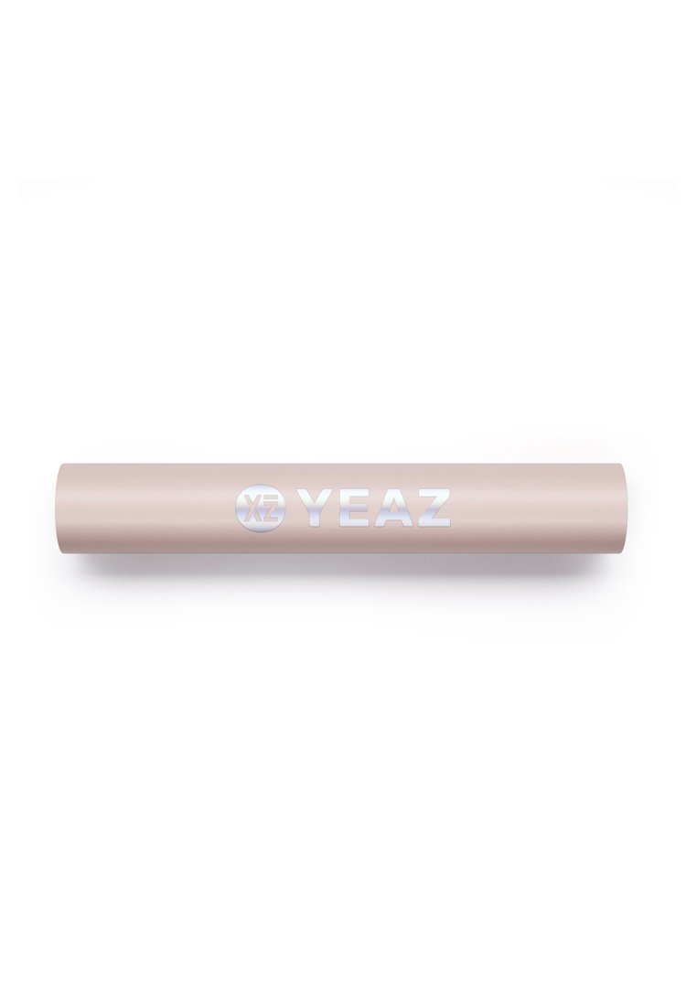 Yeaz AURA