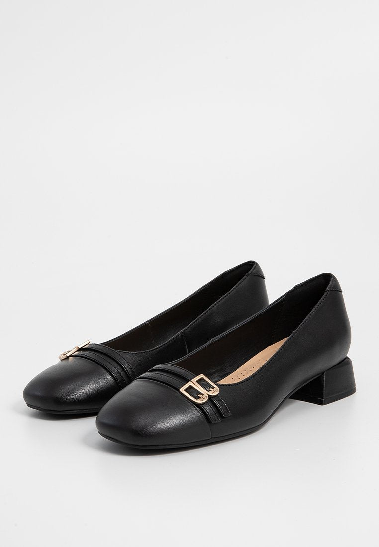 Clarks DAISS