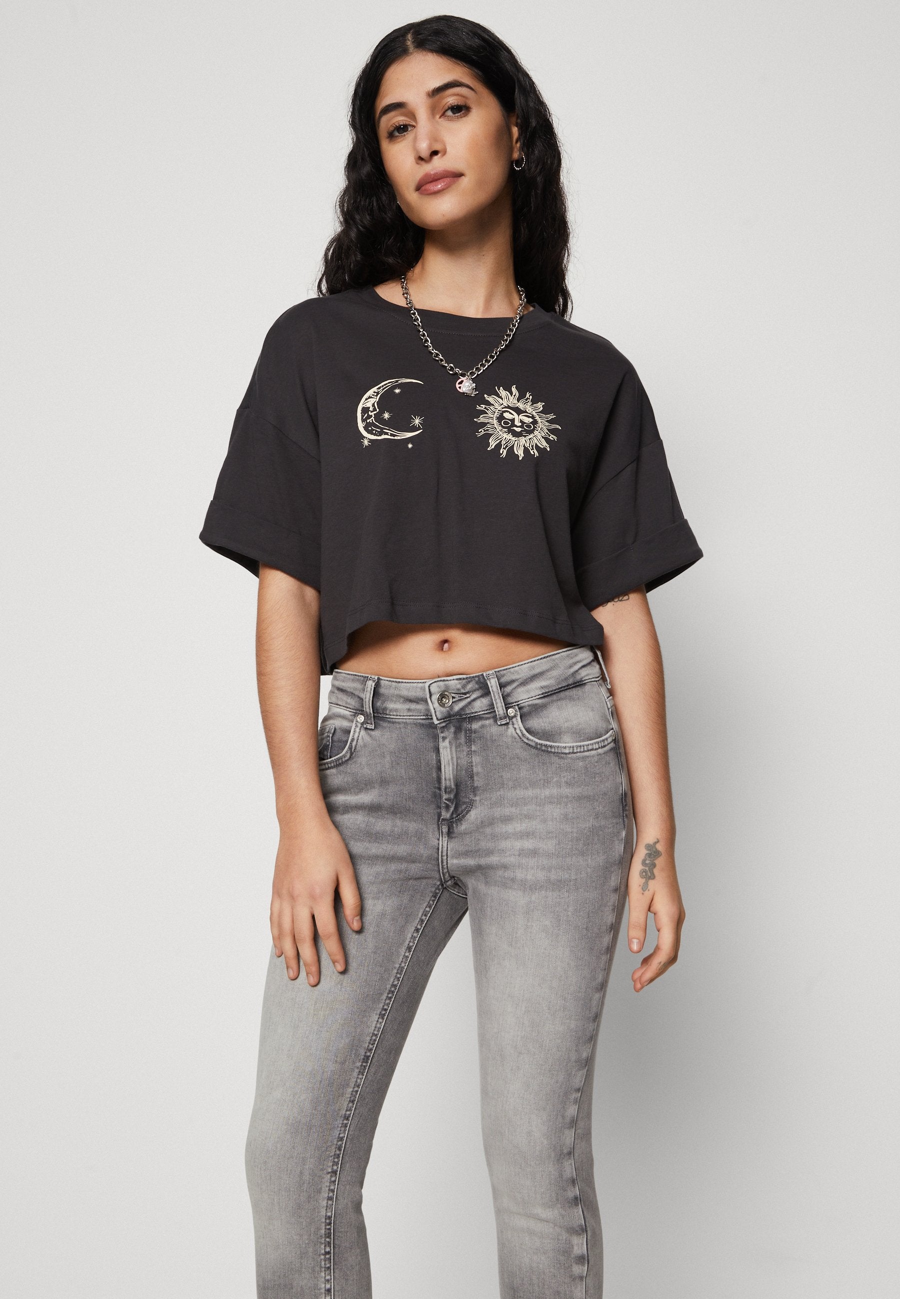 ONLBLUSH MID Media 5