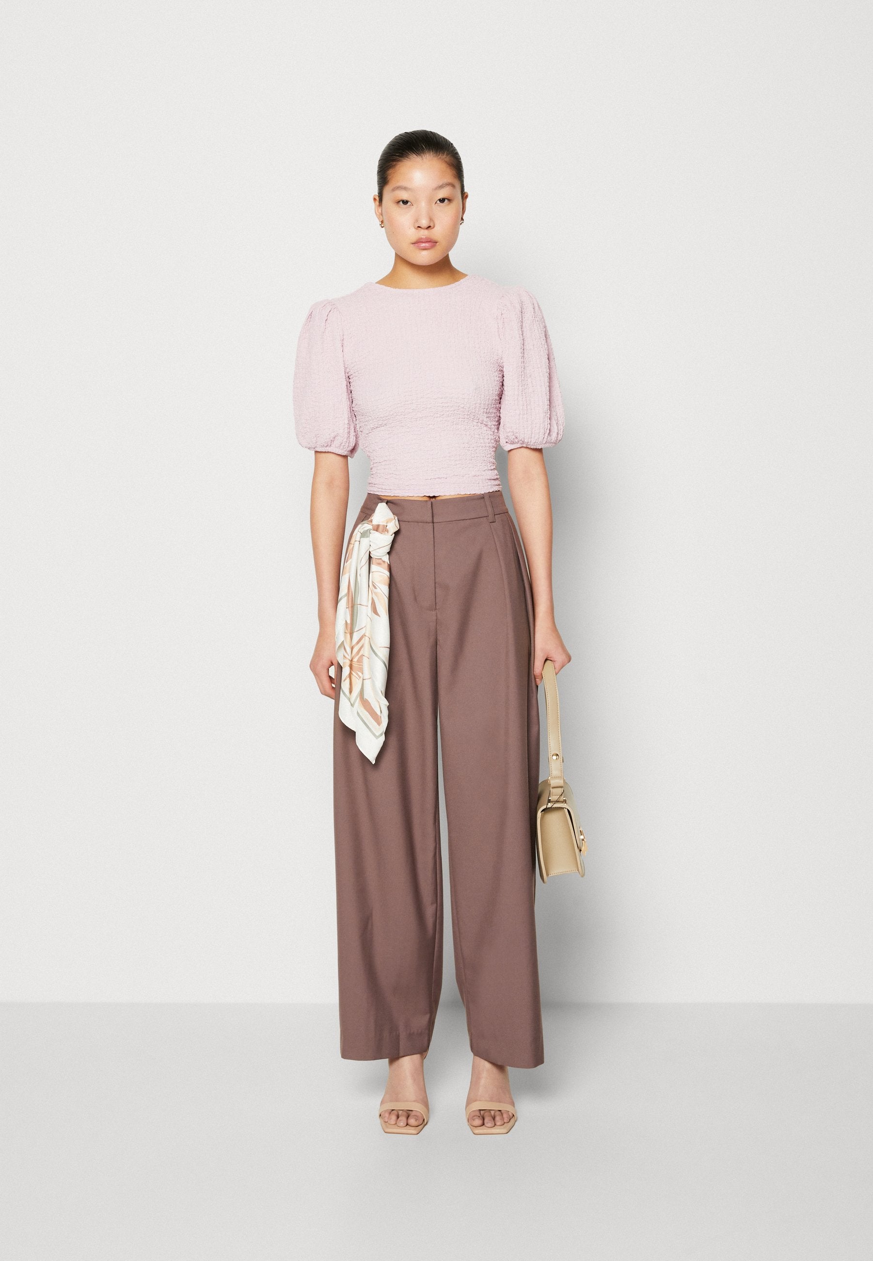 Gina Tricot SAGE