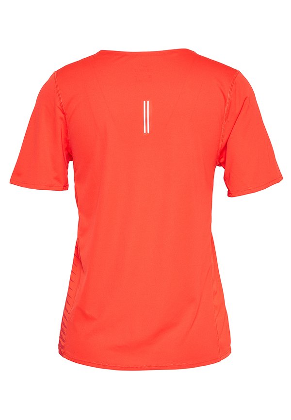 Nike Performance