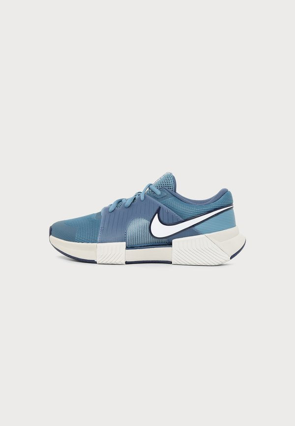 Nike Performance GP CHALLENGE  - Multicourt tennis shoes - smokey blue/white/light bone/ew slate