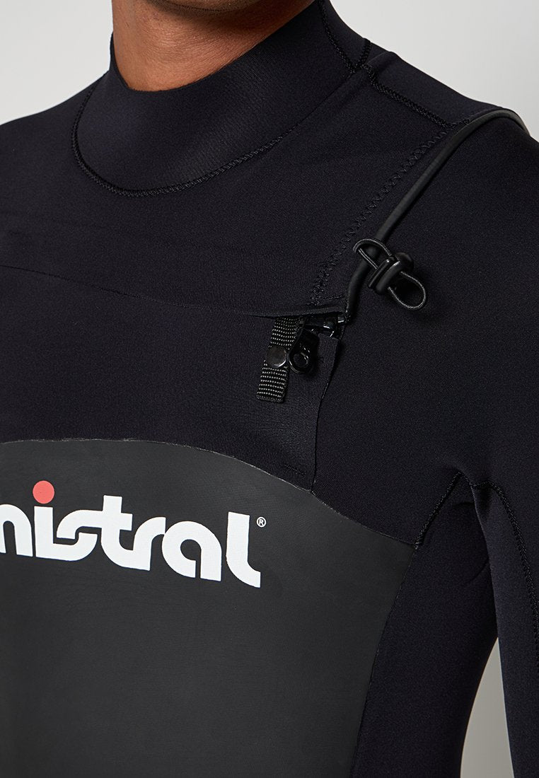 Mistral GALE FORCE