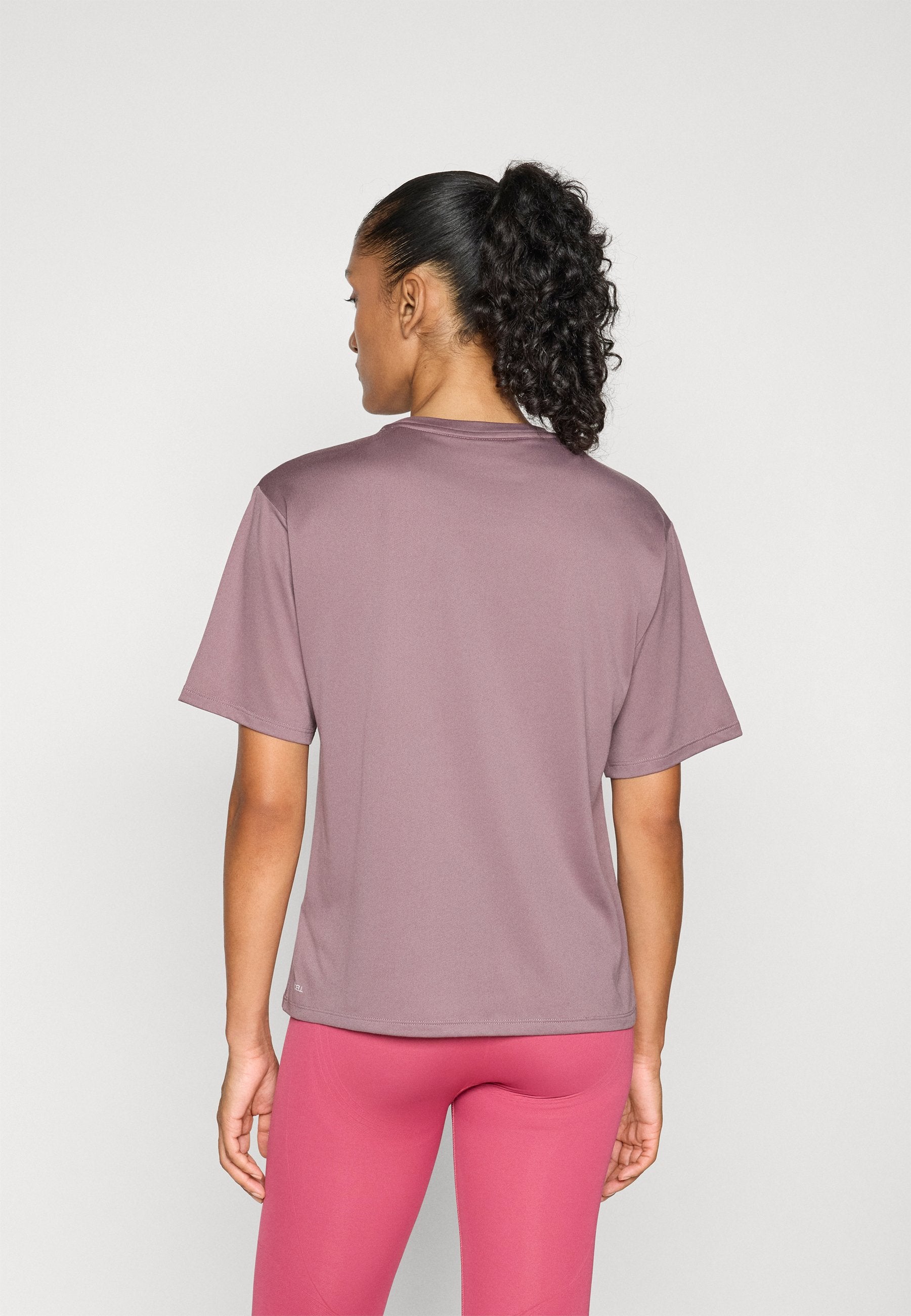 Puma TAD ESSENTIAL RELAXED TEE