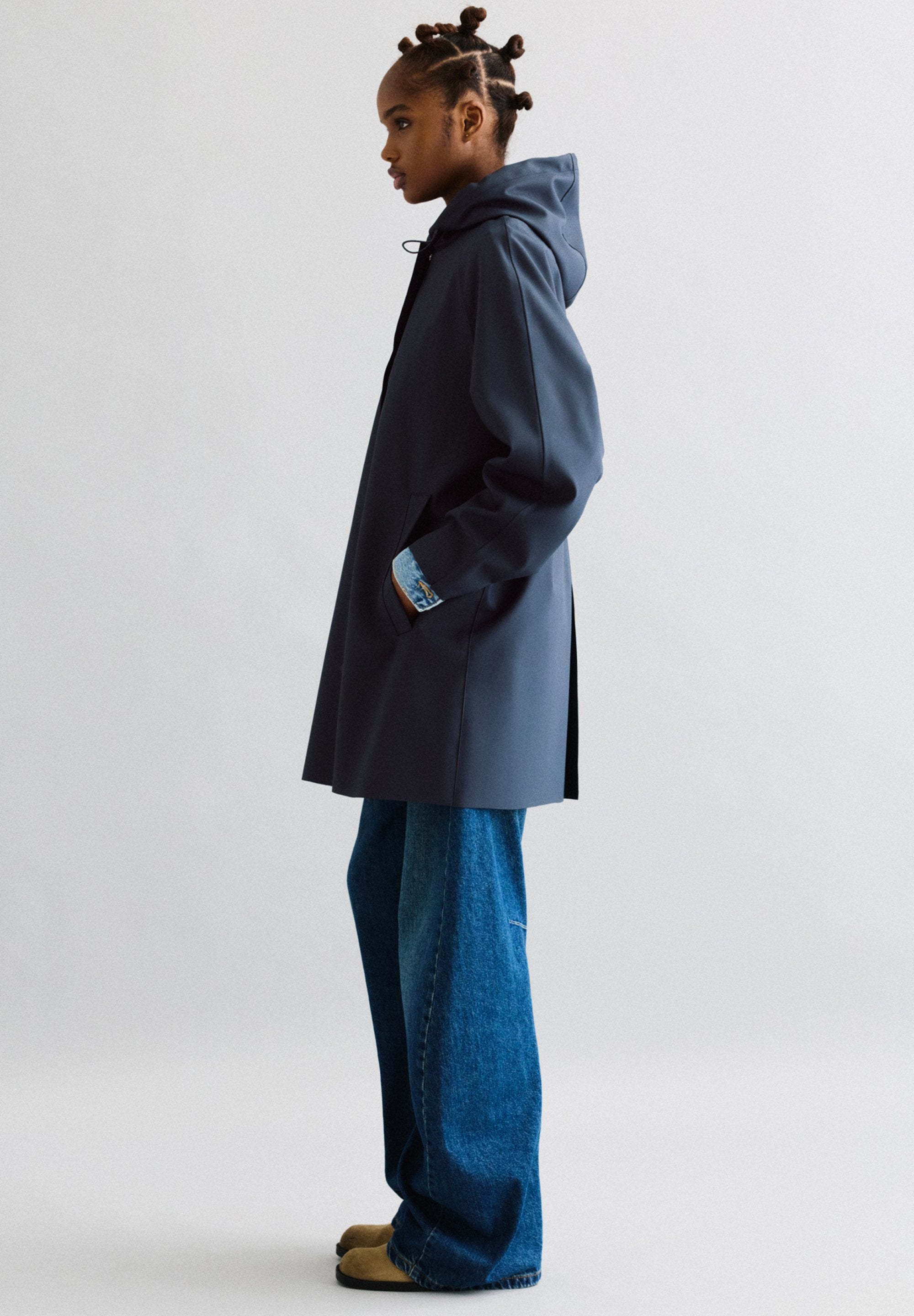 PULL&BEAR LONG RUBBERISED - RAINCOAT