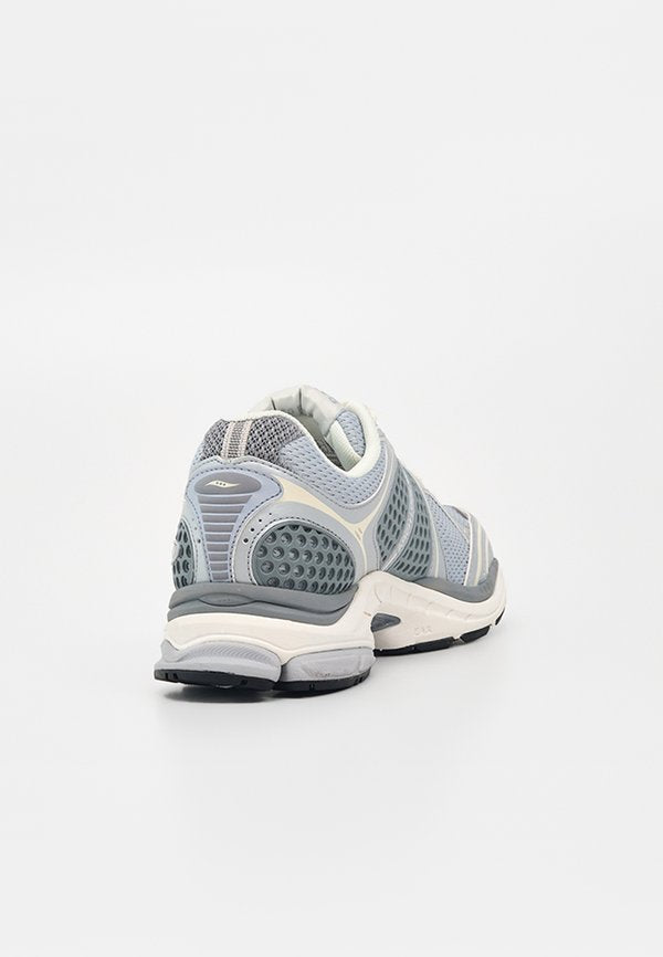 Saucony Originals PROGRID TRIUMPH 4